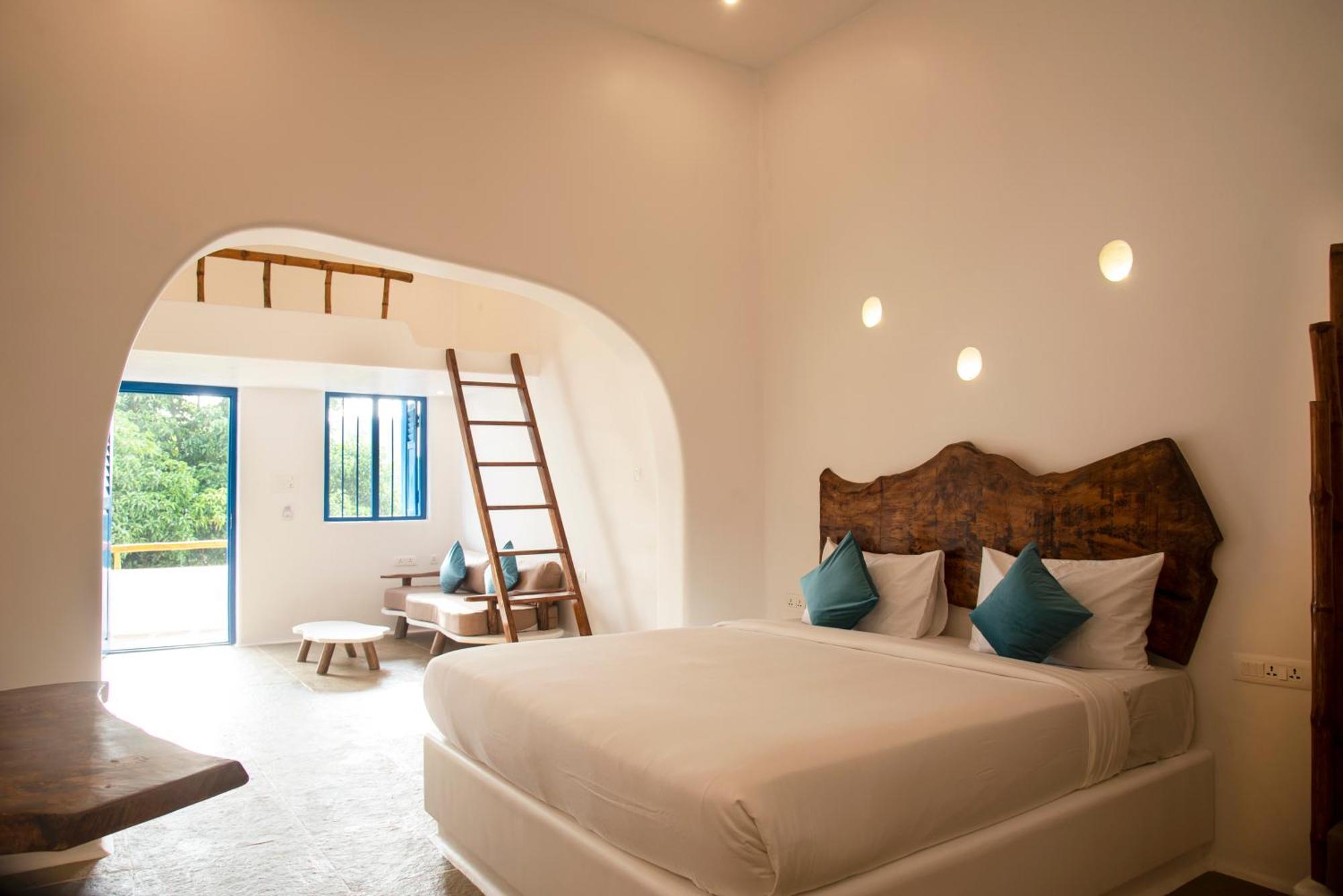 Conch Resort Luxury Private Pool Suites 蓬蒂切里 外观 照片