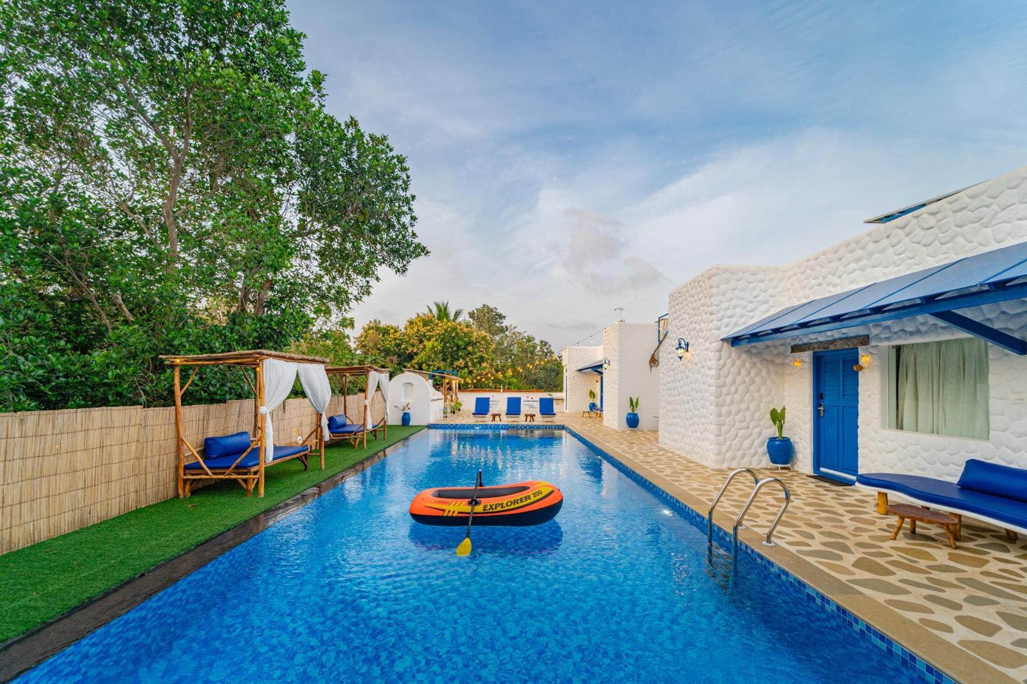 Conch Resort Luxury Private Pool Suites 蓬蒂切里 外观 照片