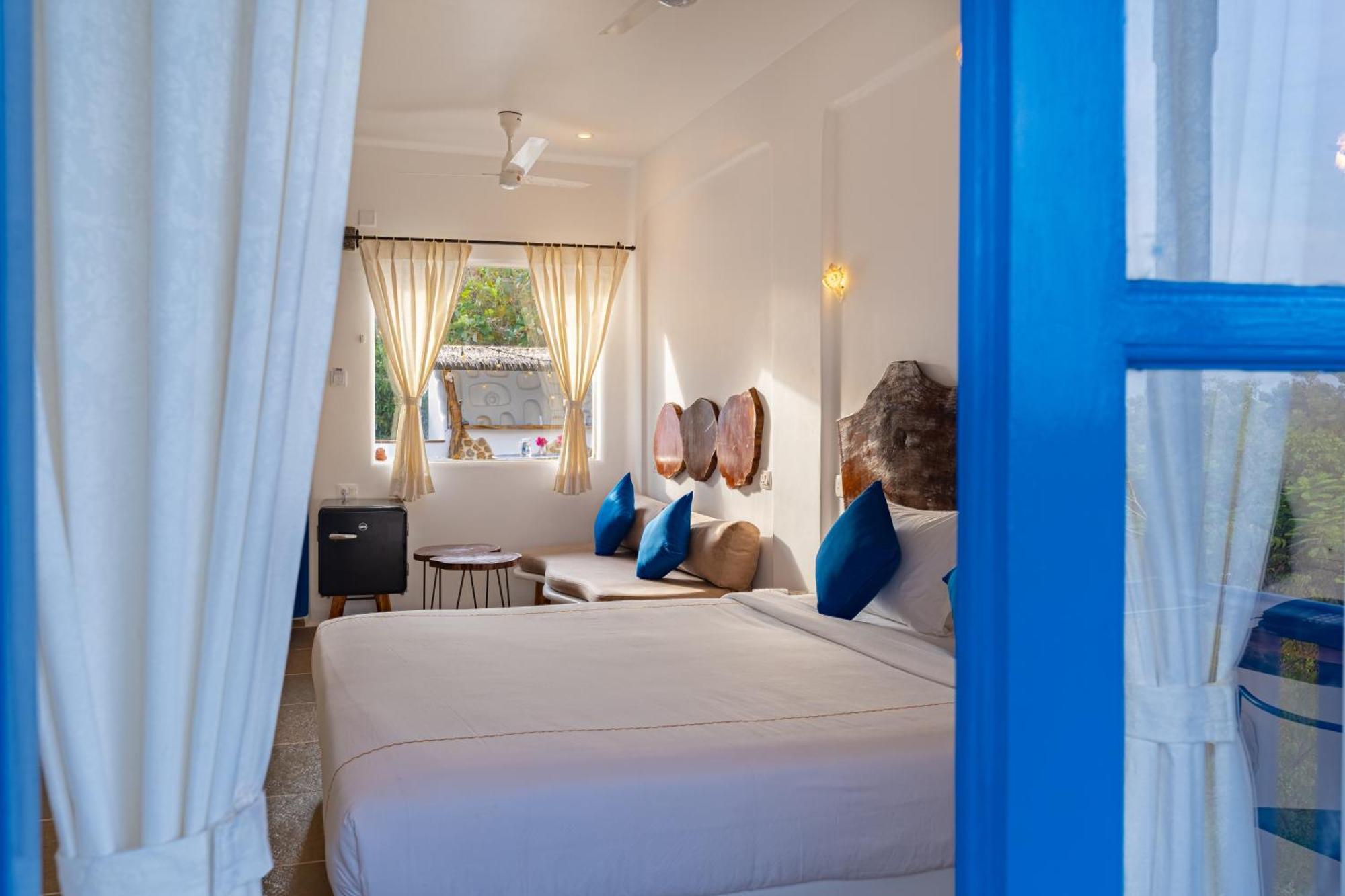Conch Resort Luxury Private Pool Suites 蓬蒂切里 外观 照片